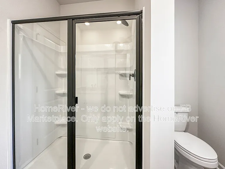 389 Chedworth Dr — Photo 11