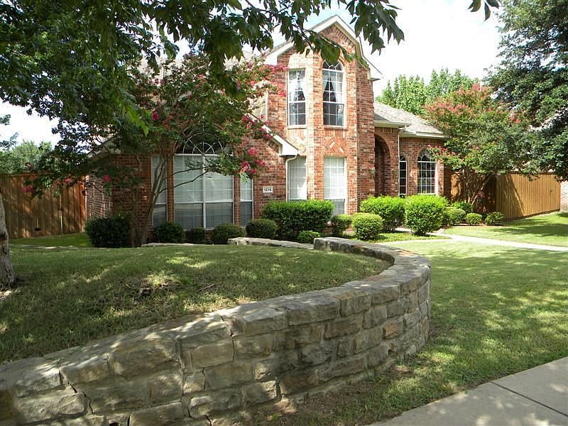 1st image of 1215 Newberry Dr