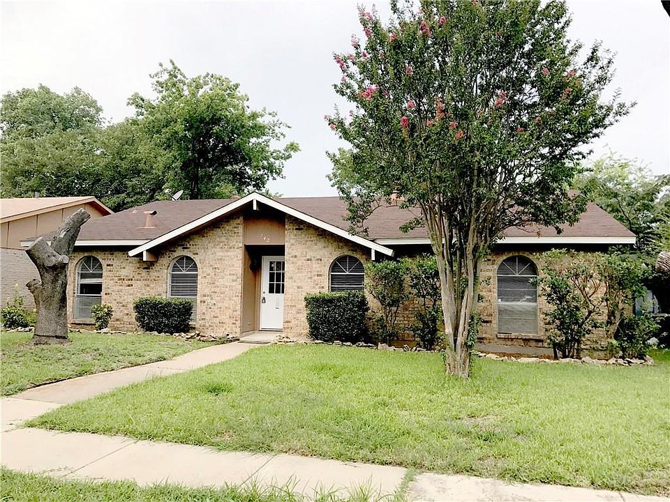 1st image of 742 Teal Dr