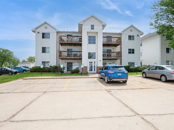 4611 1st Ave SW Unit 1, Cedar Rapids, IA 52404