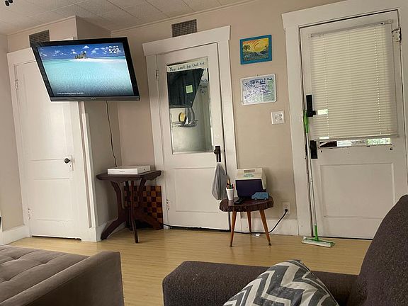 2nd image of 1232 10th St N APT 2