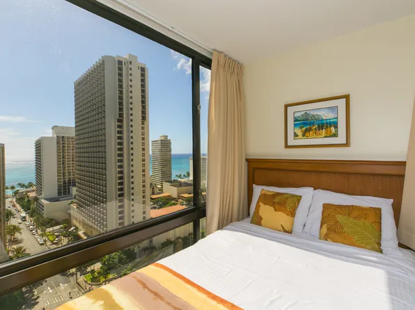 229 Paoakalani Ave, Honolulu, HI