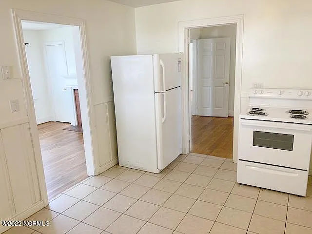 111 N Warren St — Photo 5