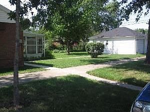 4th image of 742 E Sibley Blvd