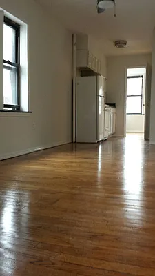 Rented by Reliance Realty of Manhattan Corp | media 16