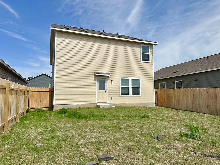 876 Rancho Del Cielo Loop — Photo 24