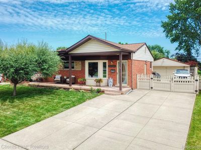 32532 Birchwood St, Westland, MI, 48186