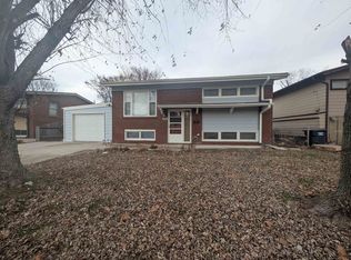 2204 S Bennett St, Wichita, KS 67213