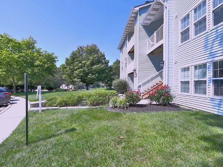 Chase Lea Apartment Homes — Photo 22
