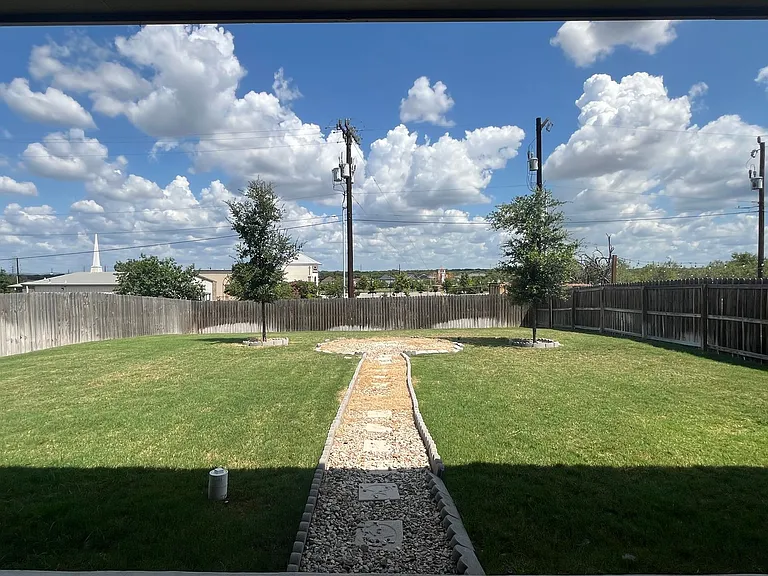 4815 Viewcrest Rd — Photo 40