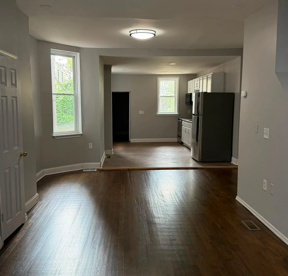 3 bed, 1242 sqft, $1,800 — Photo 2