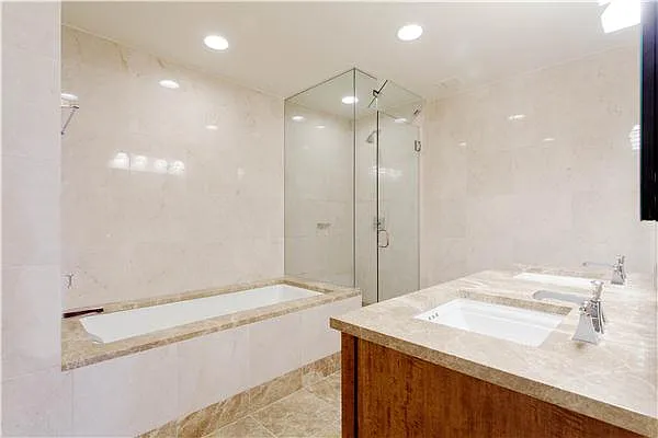 Rented by BARNES New York | media 16