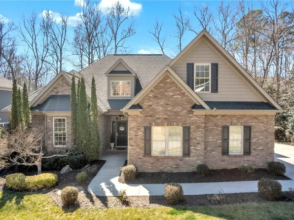 206 Waverly Hall Ln, Simpsonville, SC 29681