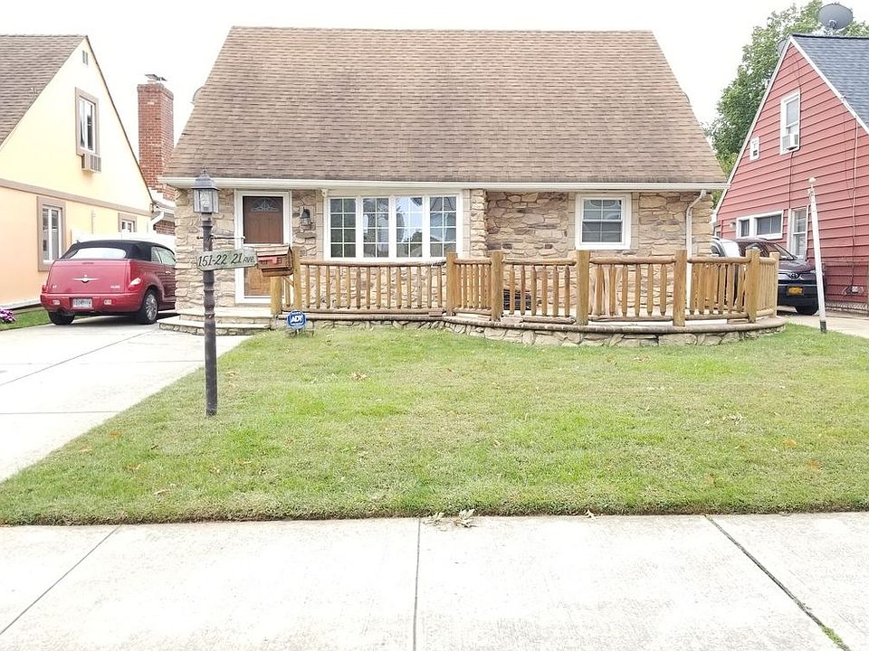 2nd image of 15122 21st Ave