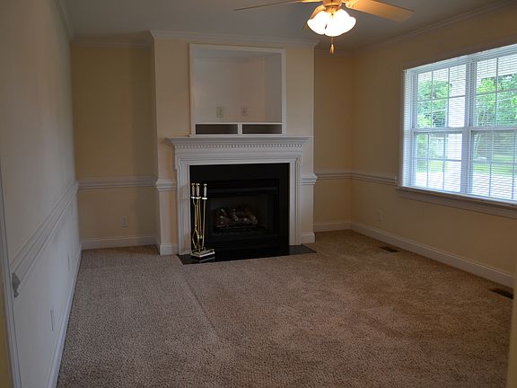 3rd image of 516 Apple St