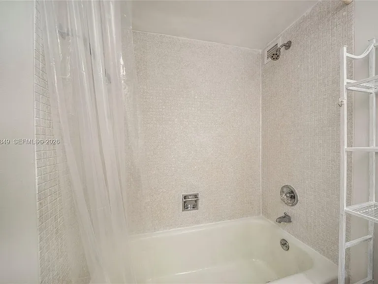 5700 Collins Ave #8A — Photo 19