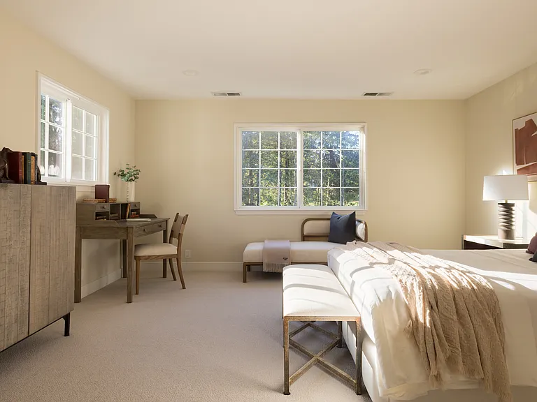 10 Meadow Ln — Photo 16