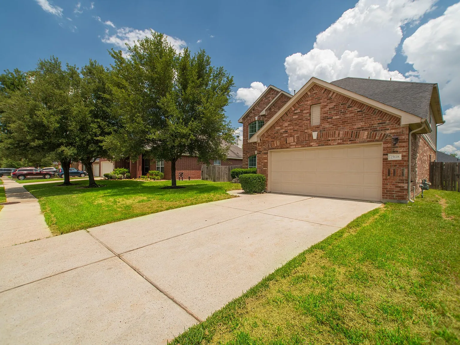 4 bed, 2.5 bath, 2651 sqft, $2,750 — Photo 3