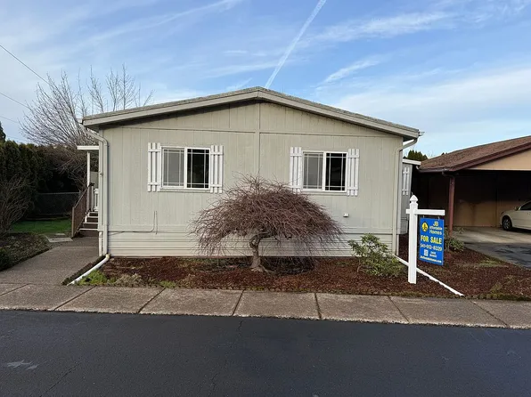 658 S 57th St Space 12, Springfield, OR 97478