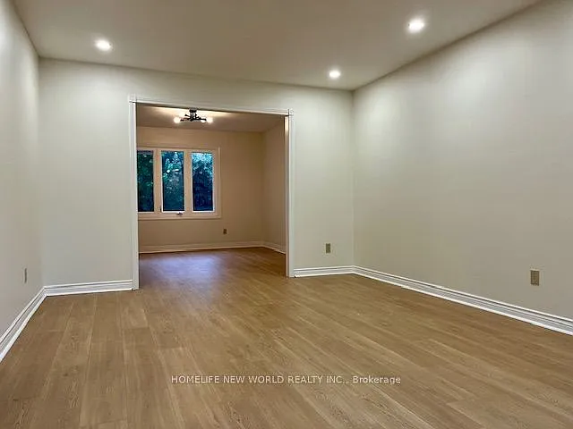 52 Fairholme Dr — Photo 10