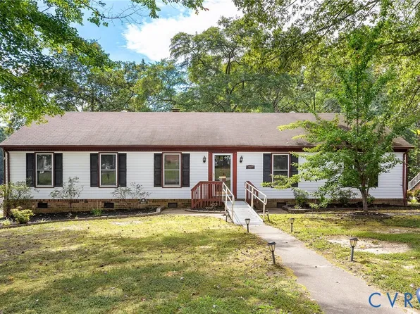 8901 Chester Forest Ln, North Chesterfield, VA 23237