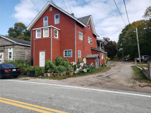50 N Main St, Bradford, RI 02808