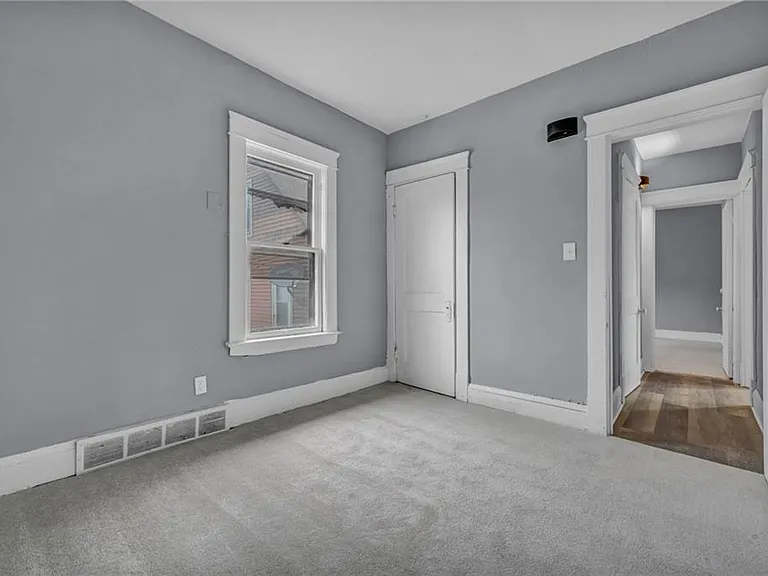 1114 E 112th St #2 — Photo 7