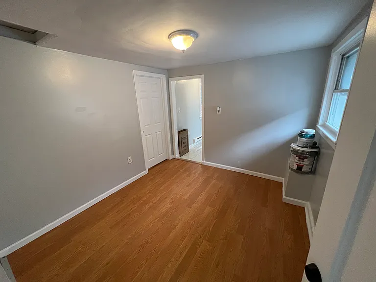 594 Christopher St #1 — Photo 5