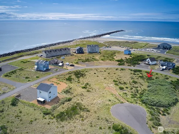 1420 Ocean Crest Avenue, Ocean Shores, WA 98569