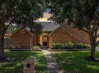 10515 Mills Cove St, Houston, TX 77070