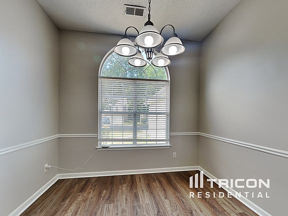 3rd image of 3480 Cameo Ct