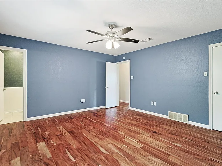 3433 Murphy Dr — Photo 7