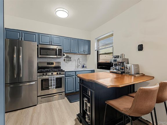 5th image of 757 Hillside Avenue #A1