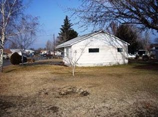502 Rossell Ave, Richland, WA 99352