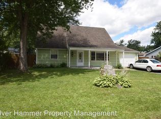 710 Ridgefield Rd, Valparaiso, IN 46385