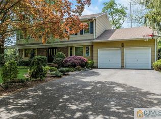 12 Constitution Ct, East Brunswick, NJ 08816