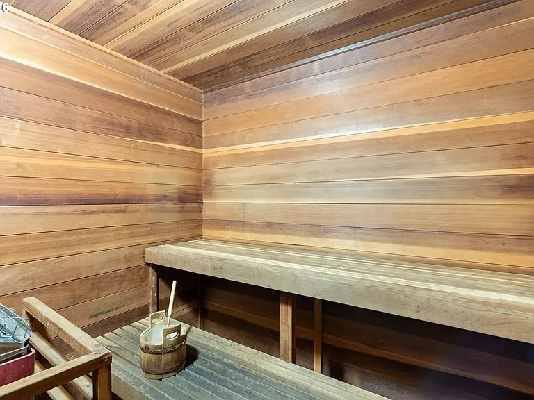4000 Carman Dr #6 — Photo 6