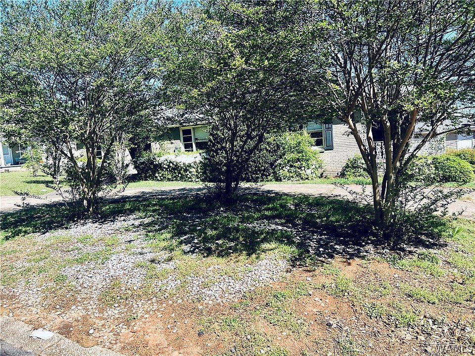 2nd image of 524 Avalon Pl