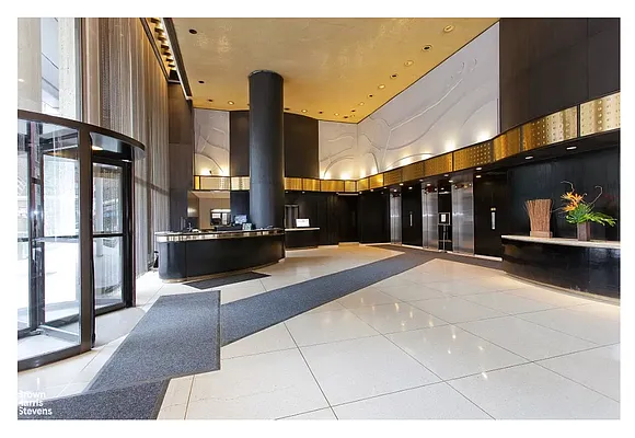 Rented by Douglas Elliman | media 17