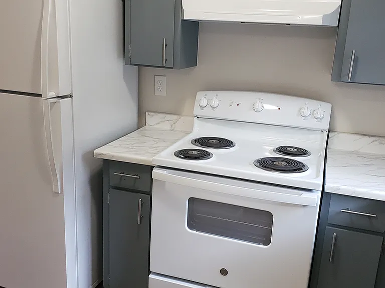Greystone Apartments — Photo 30