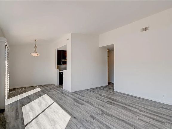 2nd image of 4040 Porte La Paz Unit 71