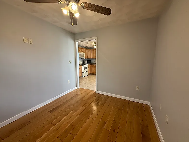 525 Proctor Ave #B — Photo 2