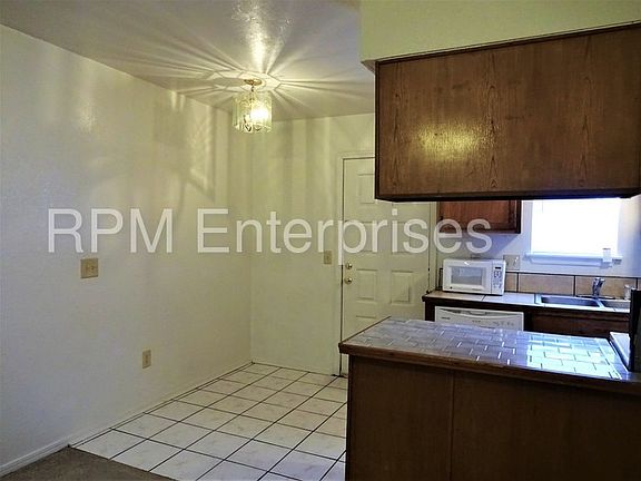 3rd image of 6100 Macarthur Park Ln APT 1706