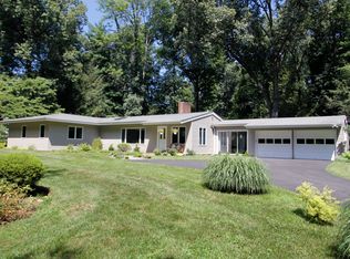 30 Pond Hill Rd, Chappaqua, NY 10514