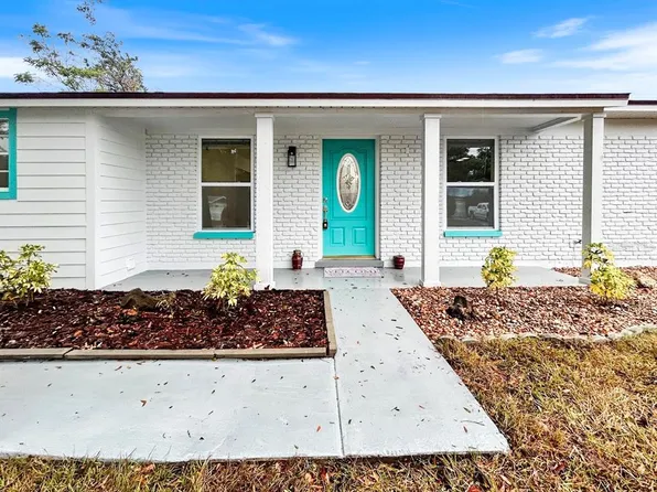 1211 W Camellia Dr, Brandon, FL 33510