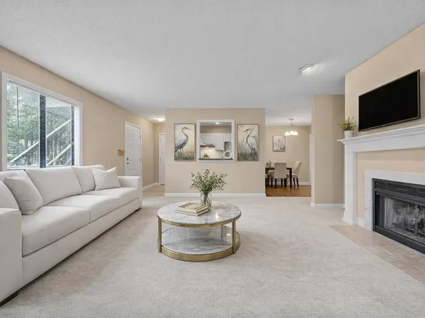 5816 Pointer Dr APT 102, Raleigh, NC 27609