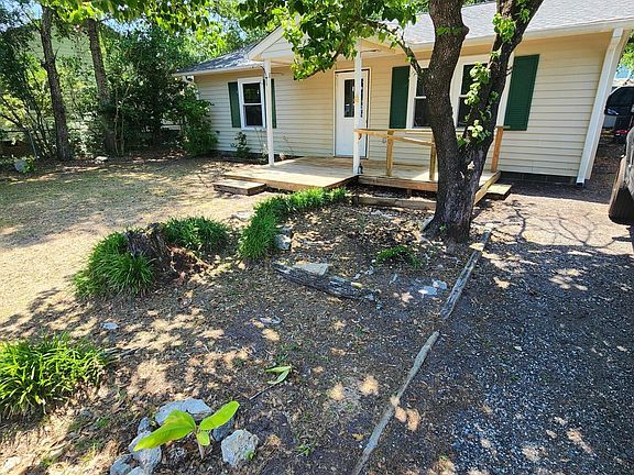 3rd image of 143 NE 3rd Street