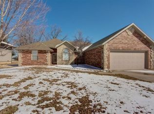 3014 S Suburban Ave, Springfield, MO 65807