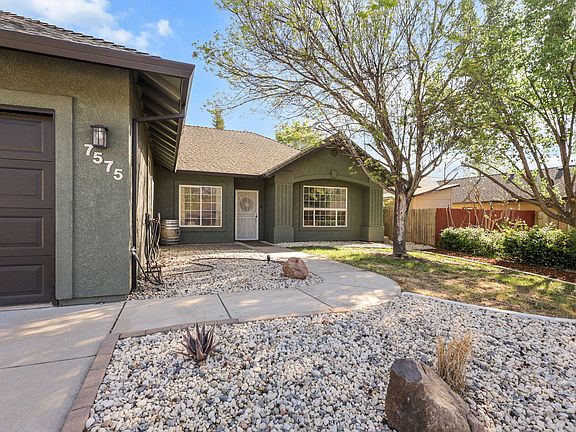 3rd image of 7575 Pit Rd