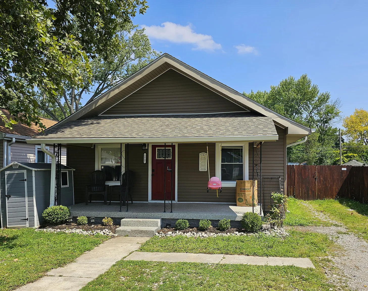 1027 Westbrook Ave photo 1